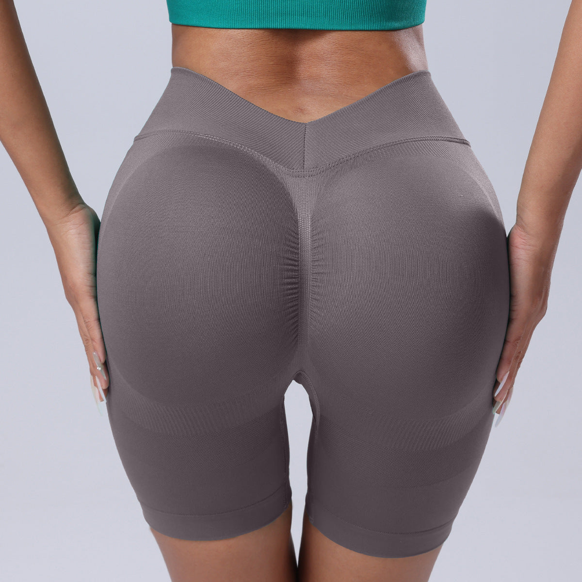 Seamless Rear V Waist Peach Hip Tight Fitness Summer Running Anti-walking Quick-drying Yoga Four-point Shorts